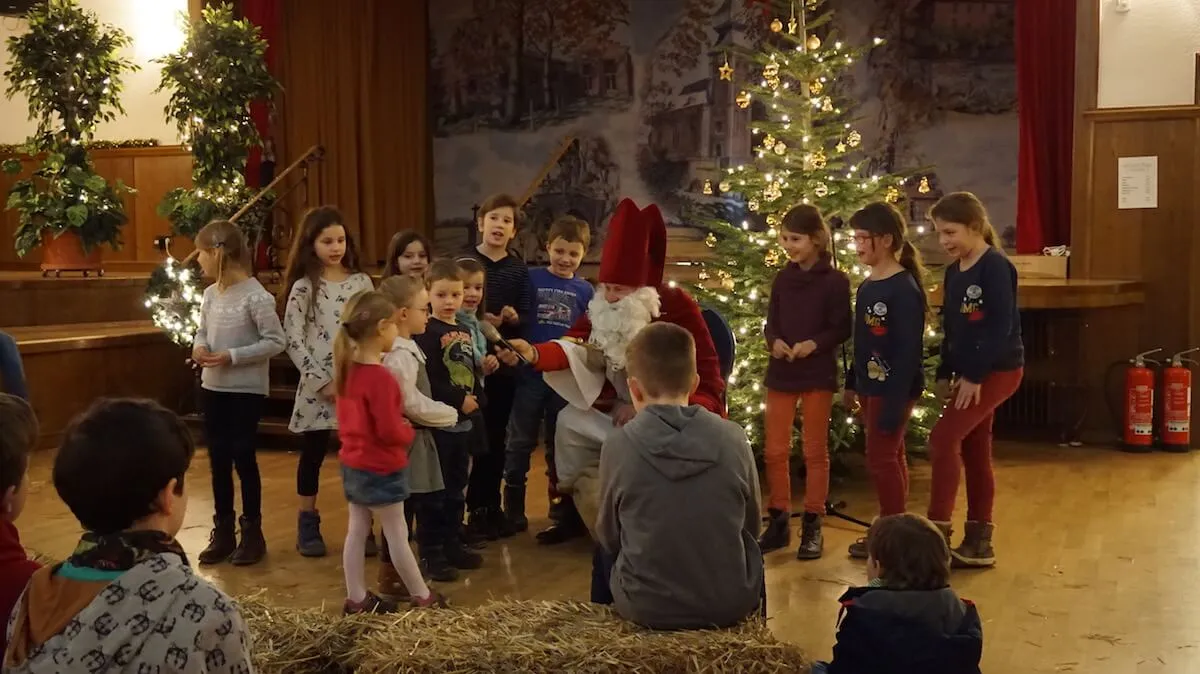 Besuch des Nikolaus im Bruderschaftshaus
