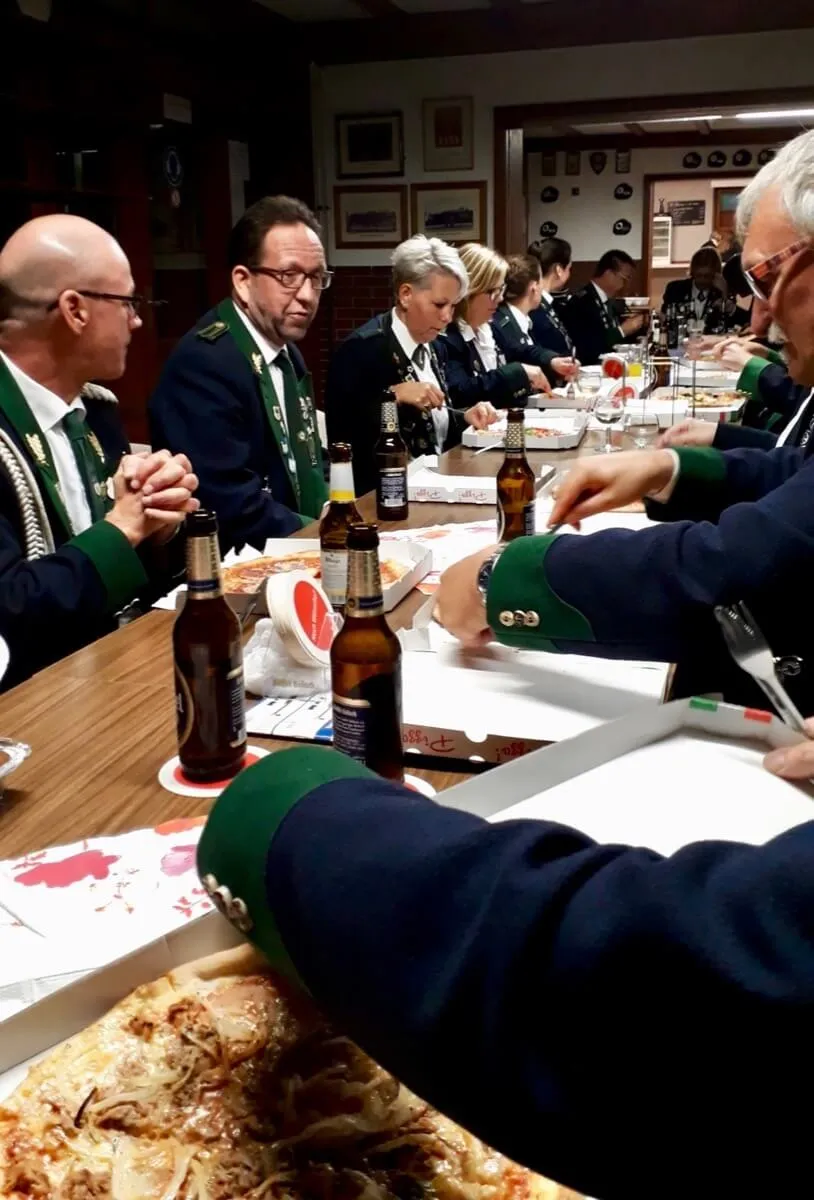Pizza und Pasta auf dem Schießstand