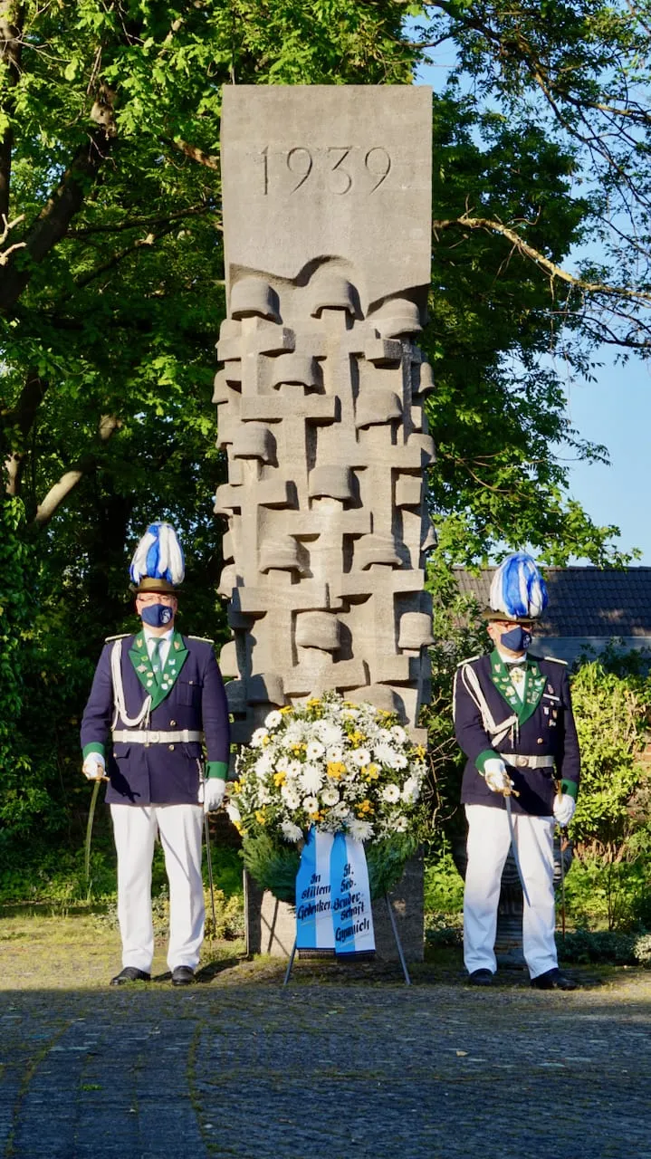 Kranzniederlegung am Ehrenmal