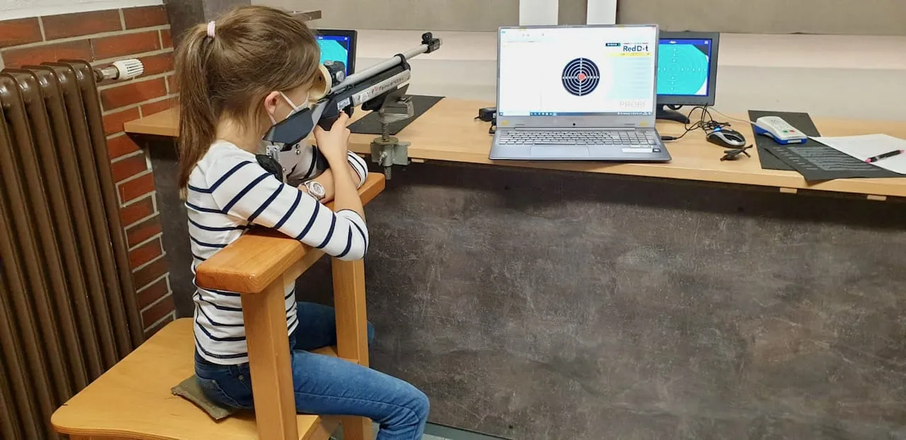 Laptop für die RedDot Schussauswertung