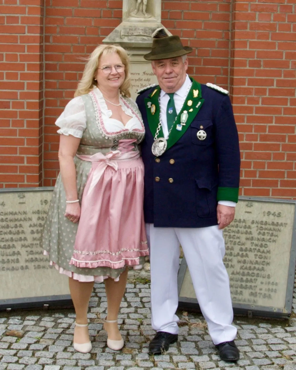 Ehrenkönigspaar Petra und Clemens Segschneider