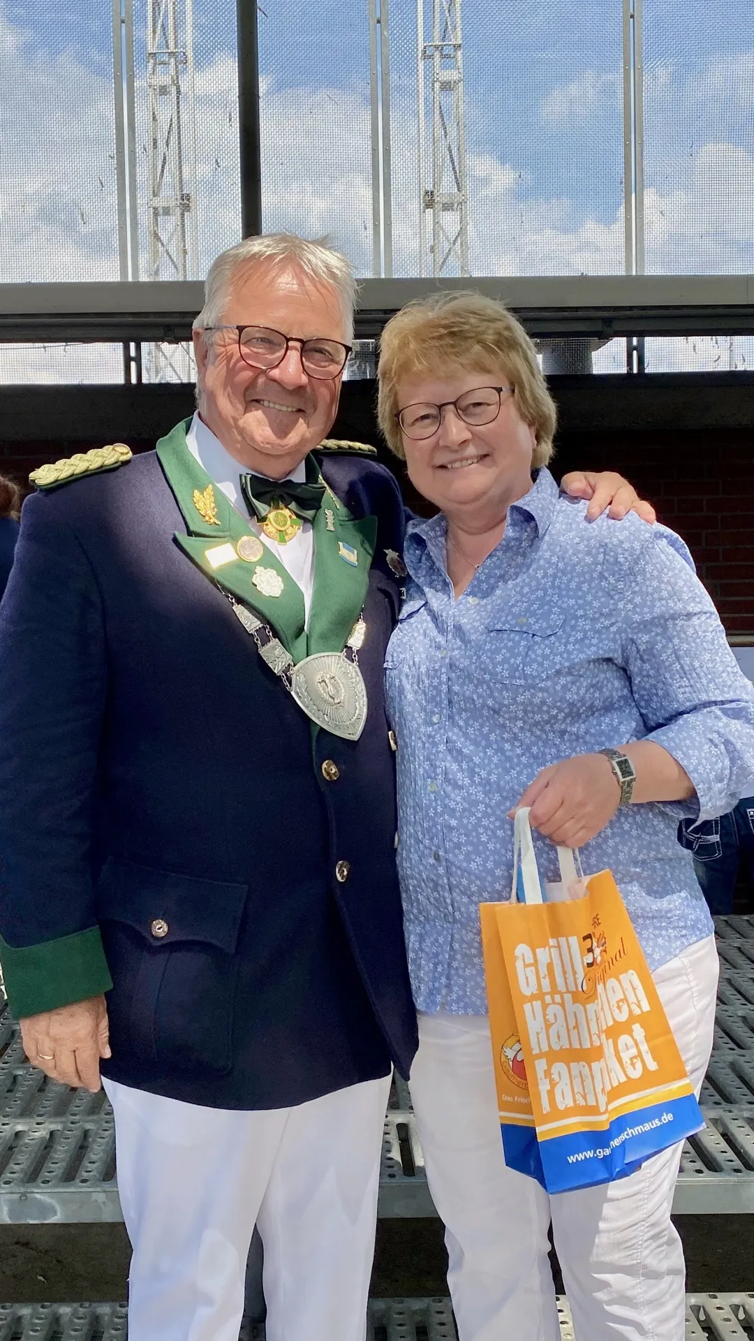 Petra Trimbron und Präsident Jakob Flohr