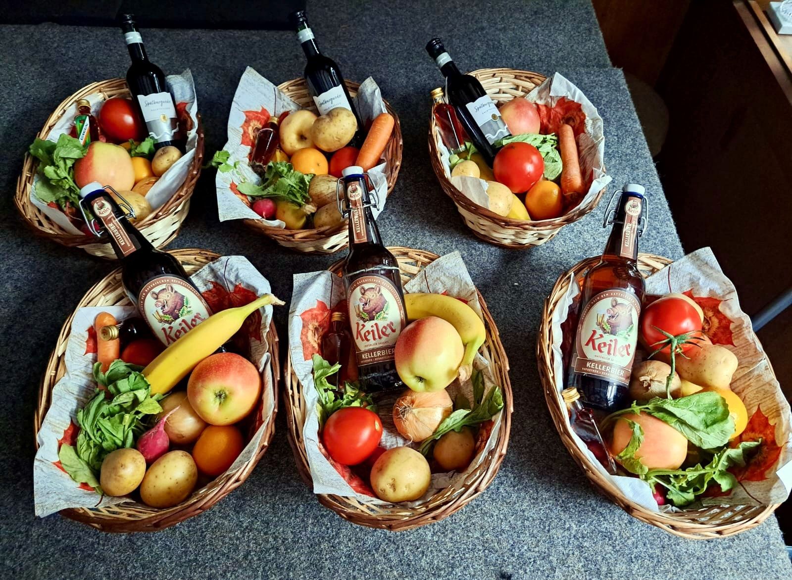 Präsentkörbe für die Gewinner des Herbstschiessens