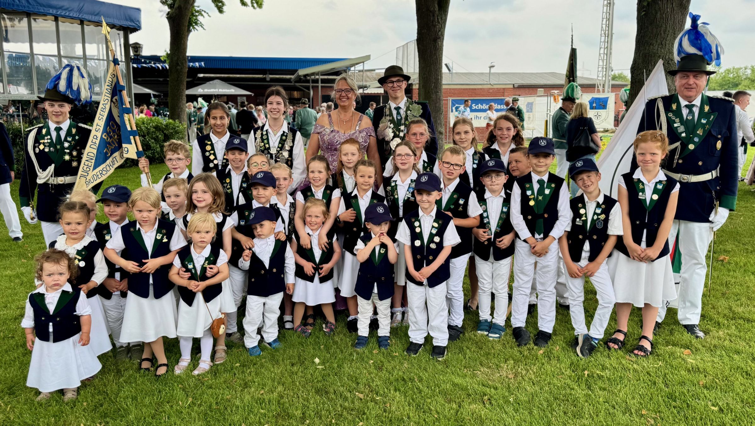 Gruppenfoto nach dem Festzug zum Bruderschaftsfest 2026