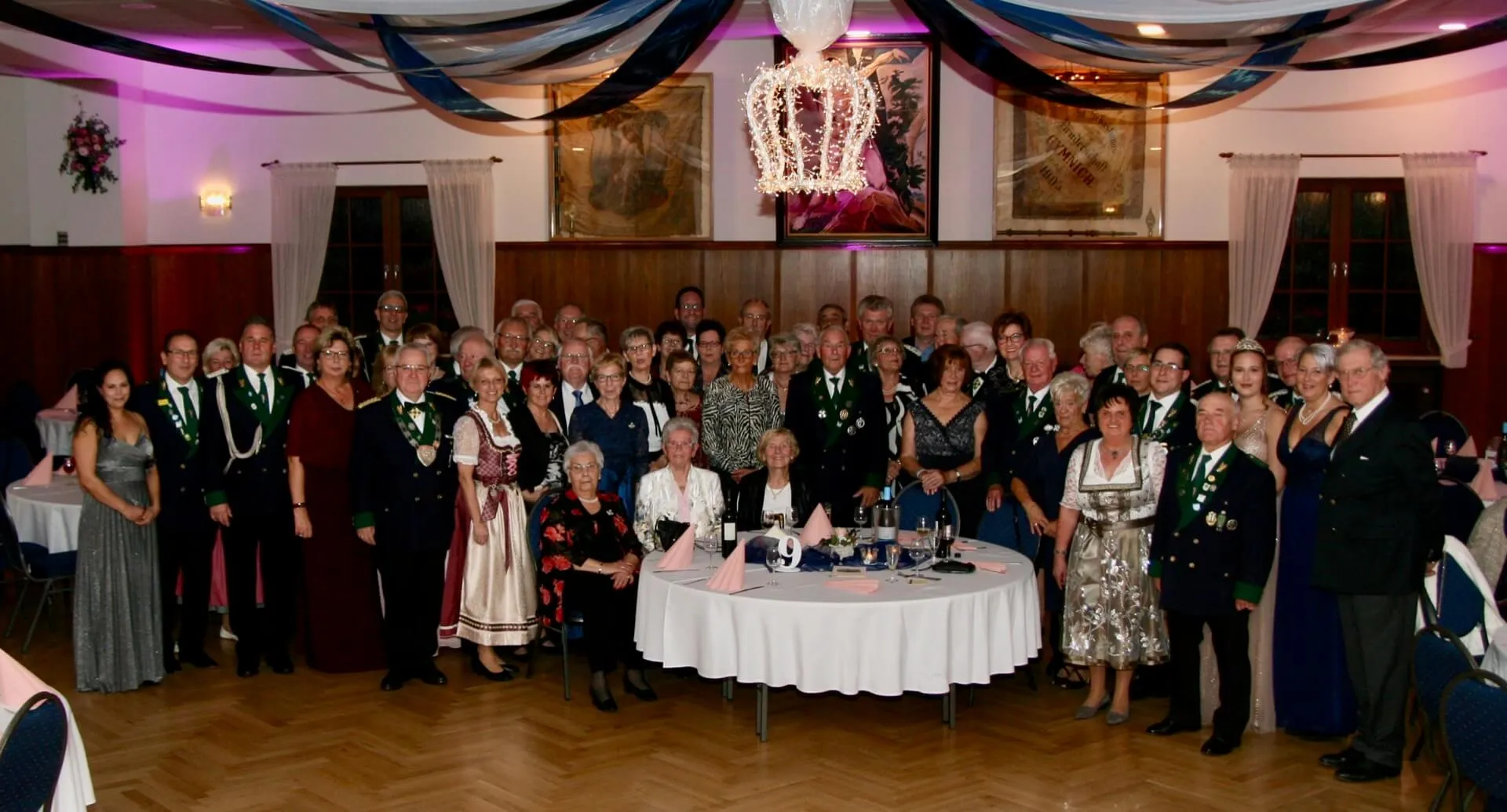 Fast alle Majestäten folgten der Einladung ins Bruderschaftshaus