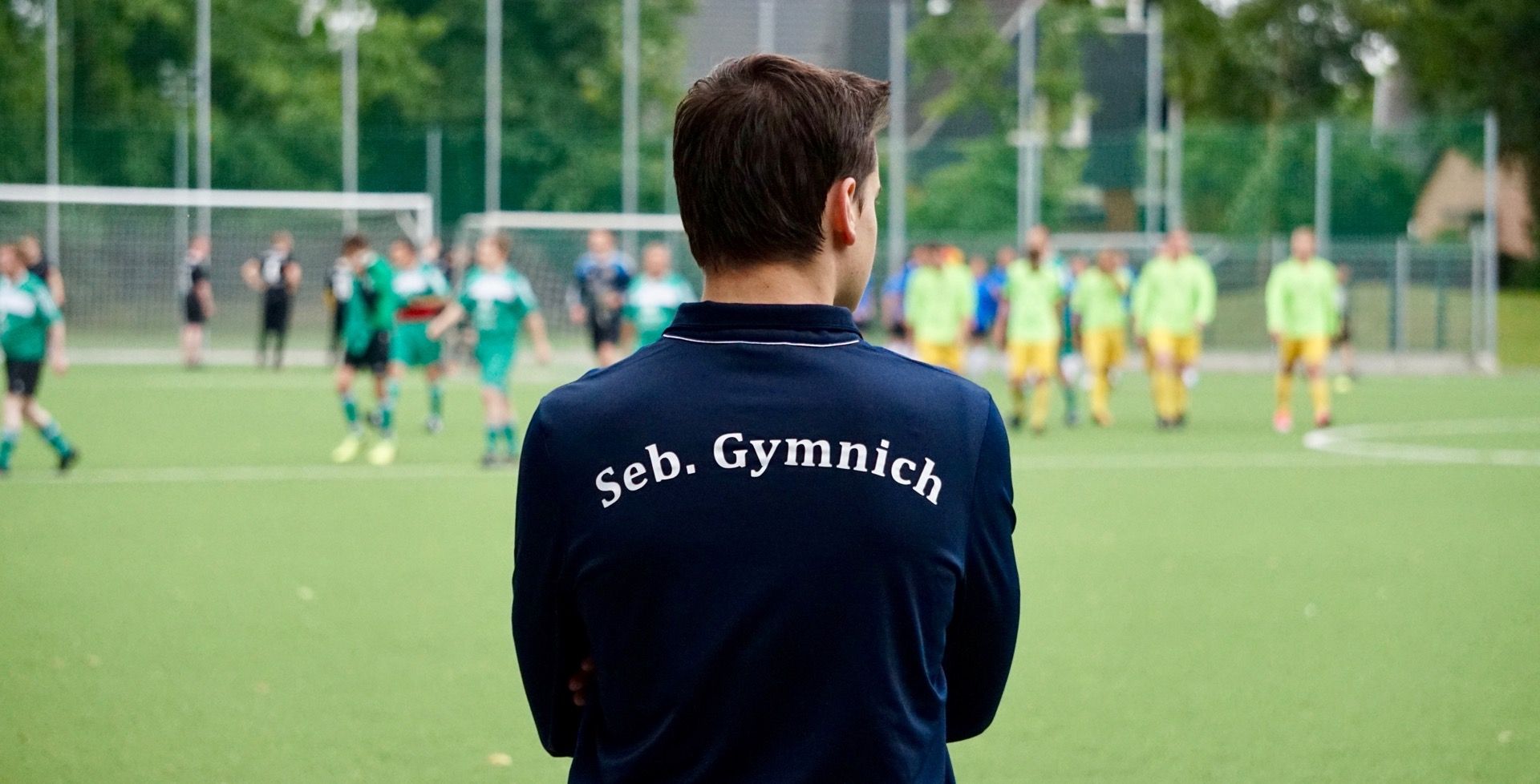 Zwei Sportschützen auf dem Schießstand während der Vereinsmeisterschaft 2008