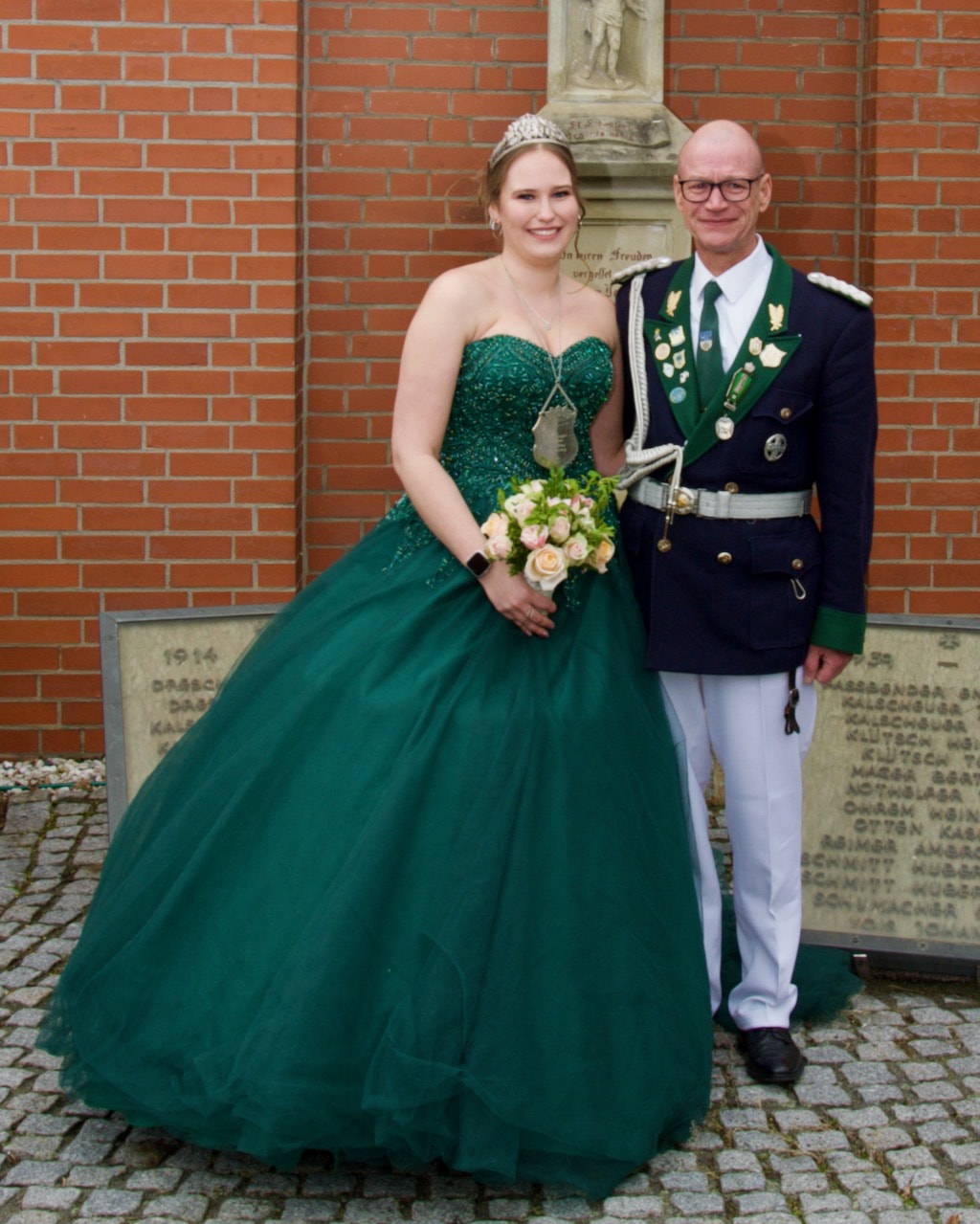 Königin Nina Vering und Königsadjutant Helmut Vering