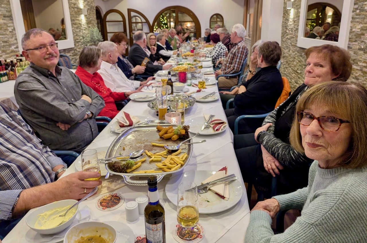 Gruppenfoto der Senioren bei der Weihnachtsfeier 03