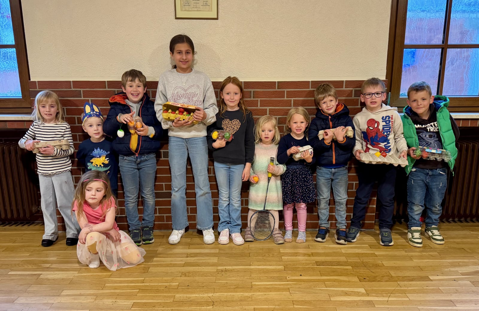 Gruppenfoto mit den glücklichen Gewinnern der unter 12-jährigen